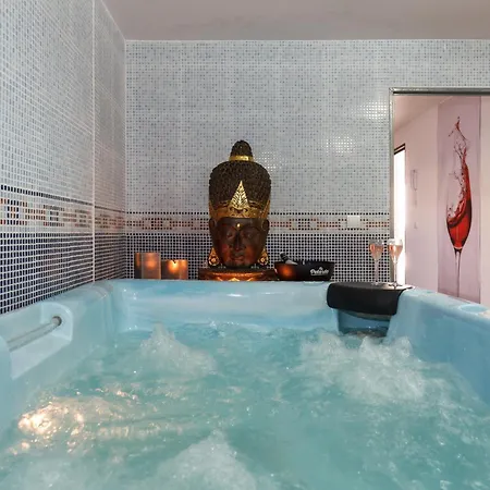 Villa Wine Experience Salou Center - Spa & Wine Exterior photo