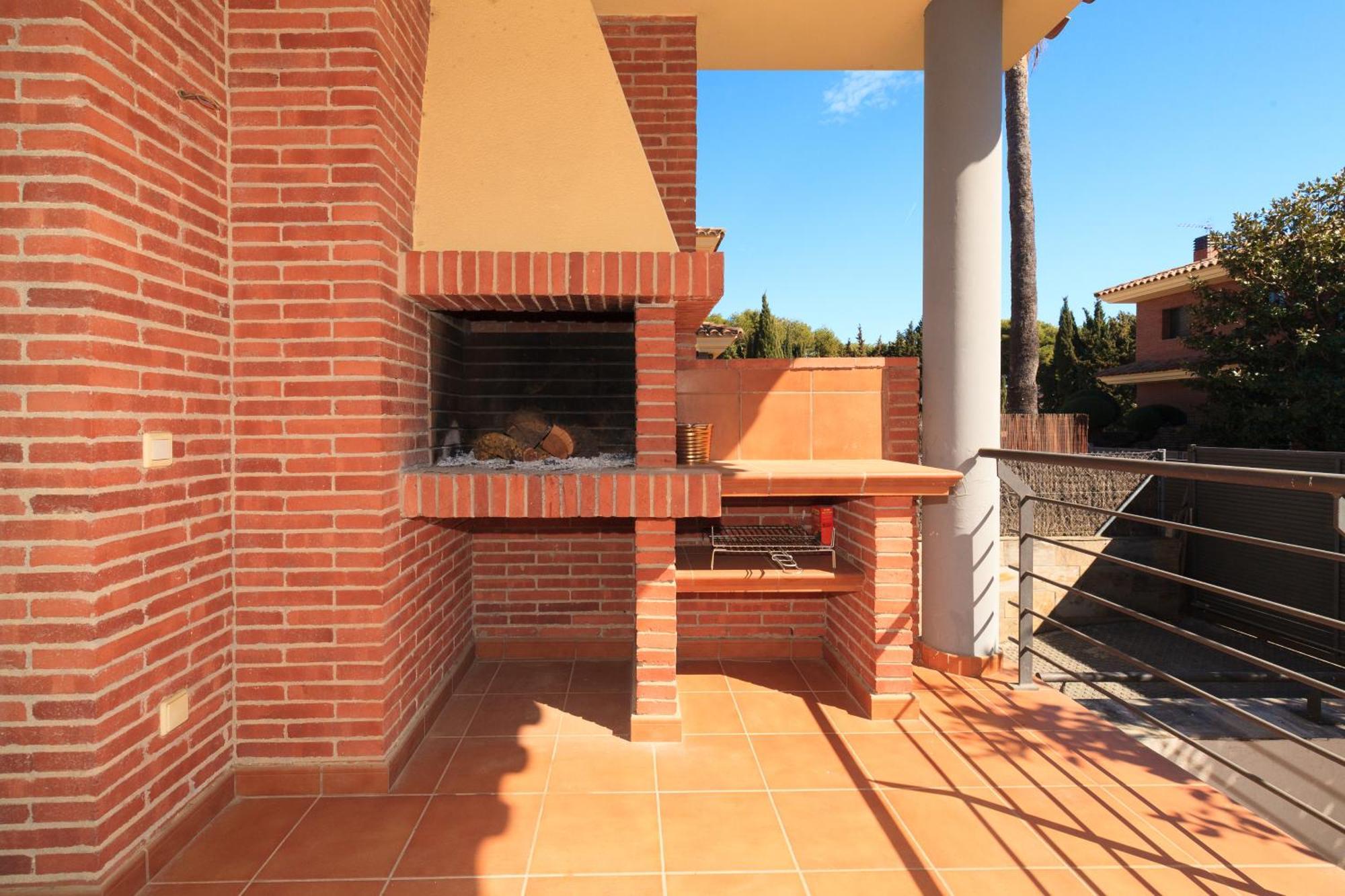Villa Wine Experience Center - & Wine Salou